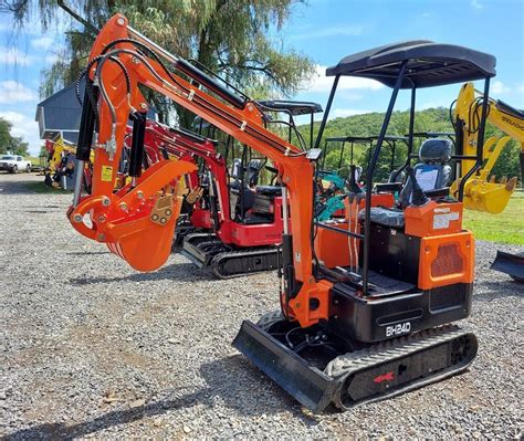 groundhog mini excavator dealer|groundhog mini excavator for sale.